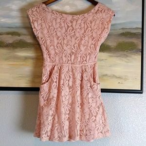 HeartSoul Pink Lace Mini Dress Scoop and Cutout Back Size Small